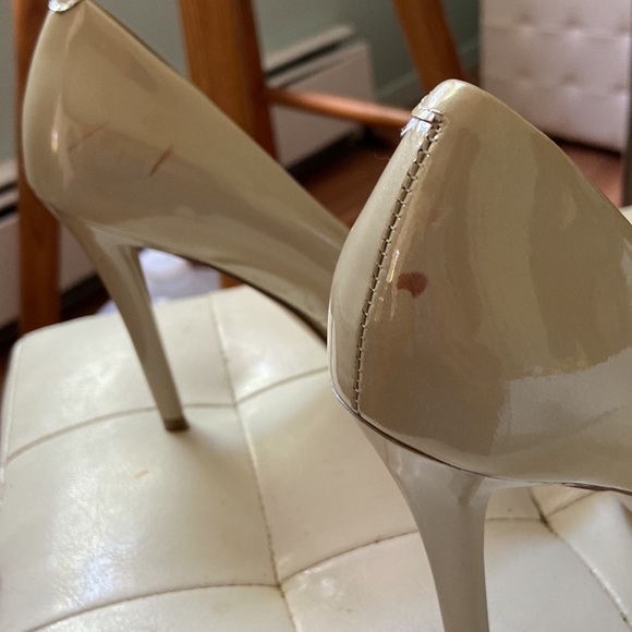 Casual heels 👠! (Free with any purchase 🤗) - Picture 3 of 5